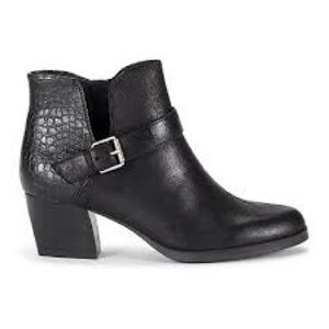 Baretraps Lexis women’s block heel black ankle boots size 10 - NWOT